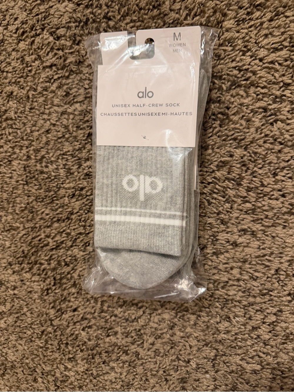 ALO Yoga Women’s Half-Crew Socks - Light Gray with White Stripe